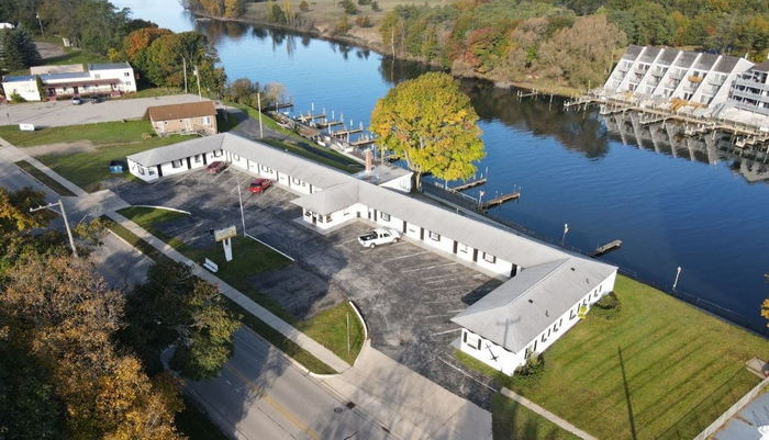 Riverside Motel & Marina (Riverside Motel)